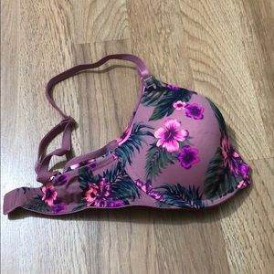 Victoria’s Secret pink bra
